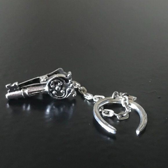 LOT OF VINTAGE SHIRT and TIE ACCESSORIES, CUFF LINKS, TIE CLIPS, TIE PINS - Picture 8 of 8